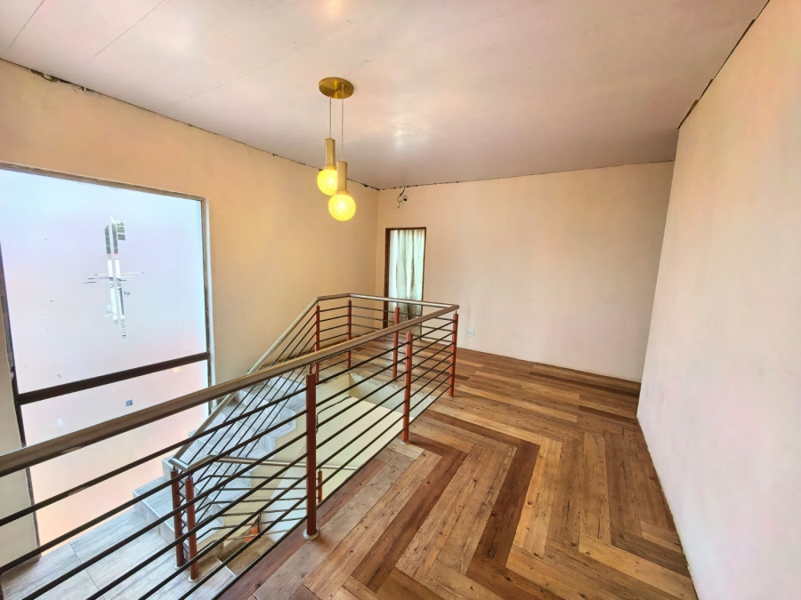 To Let 4 Bedroom Property for Rent in Vaalpark Free State